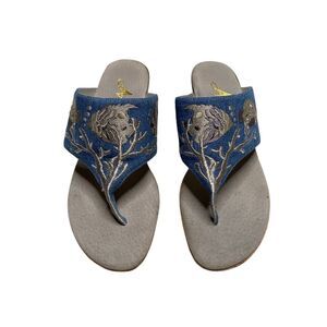 Annie Embroidered Denim Fish Sandals Womens 7.5 Slip On Casual Comfort Shoes